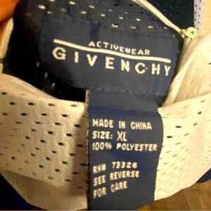 Men’s vintage Givenchy mesh jacket, perfect for spring and summer 🤩